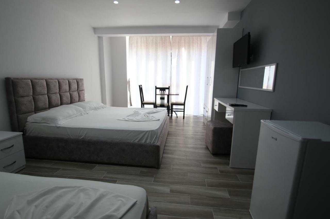 Hotel Klebrido Durrës Exterior foto